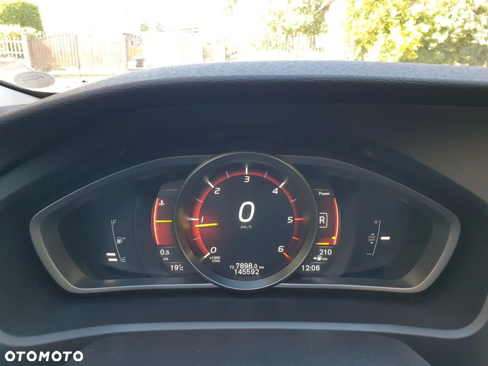 Volvo V40 Cross Country D2 Summum - 31