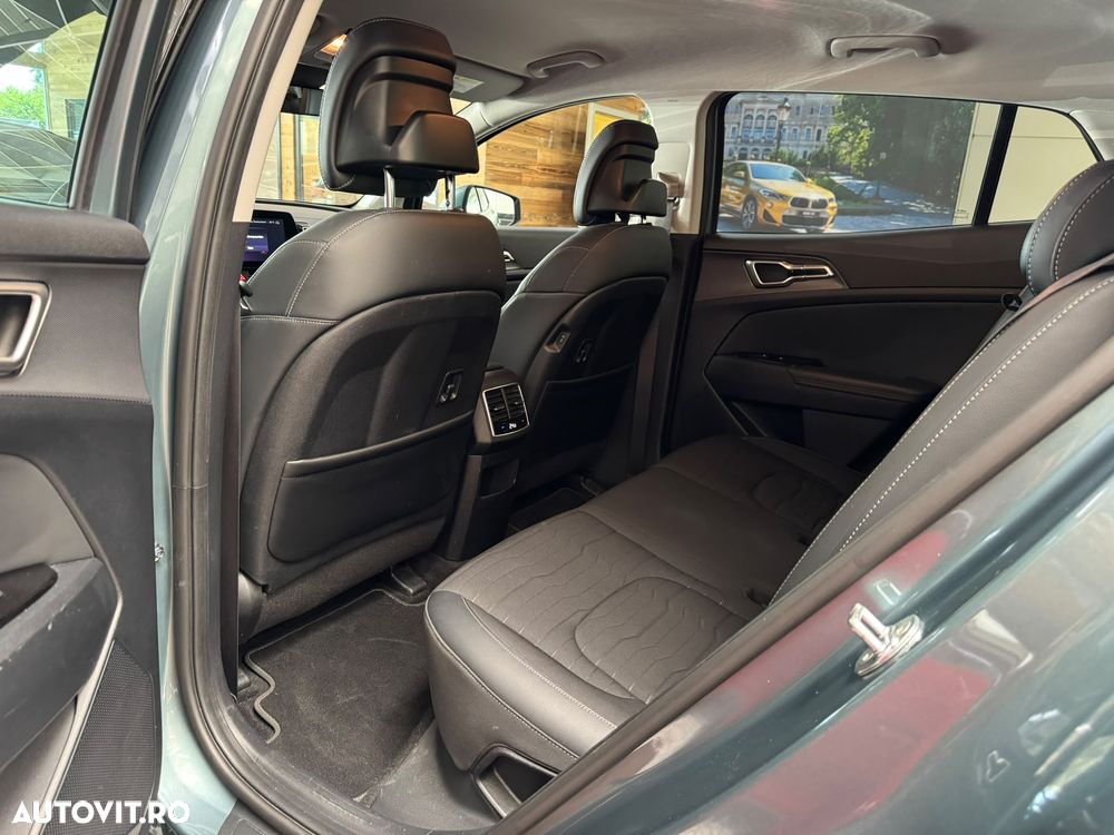 Kia Sportage 1.6 T-GDI PHEV 6AT 4x4 GT Line - 10
