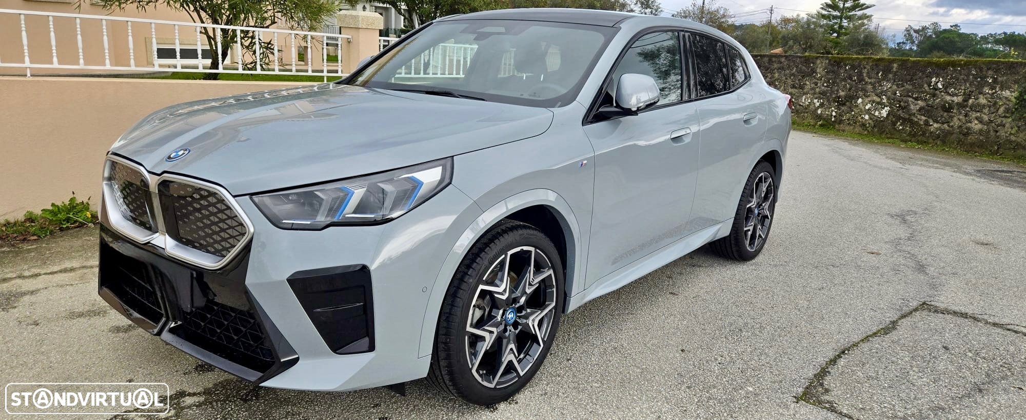 BMW iX2 xDrive30 - 31