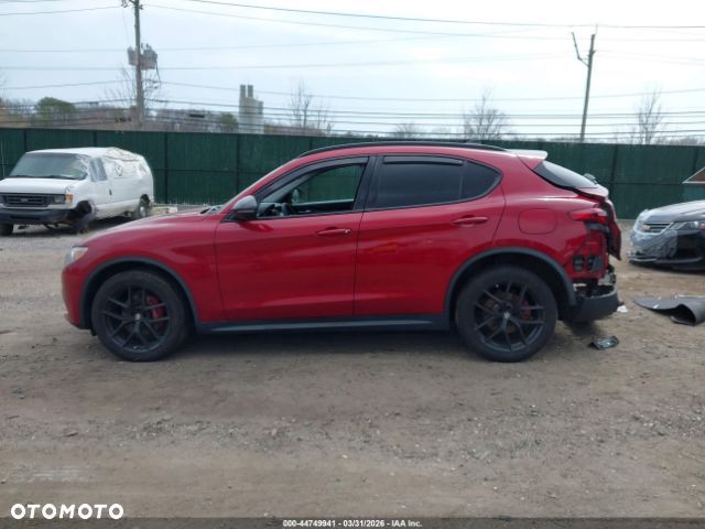 Alfa Romeo Stelvio 2.0 Turbo TI Q4 - 3