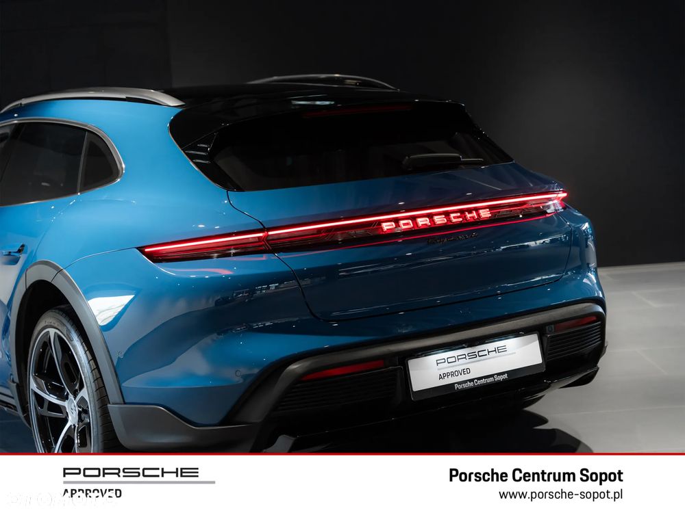 Porsche Taycan - 16