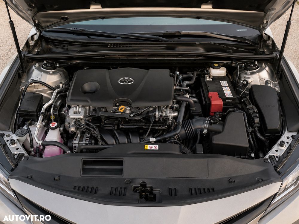 Toyota Camry 2.5 Business - 18