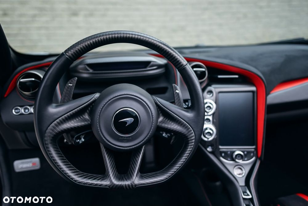 McLaren 720S Spider - 27