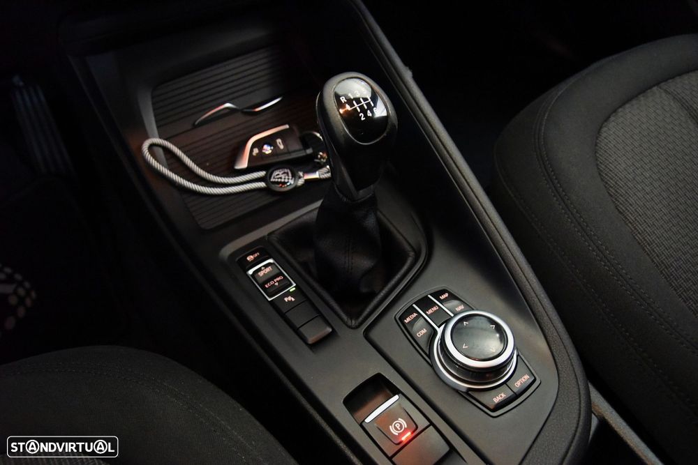 BMW X1 16 d sDrive Advantage - 16