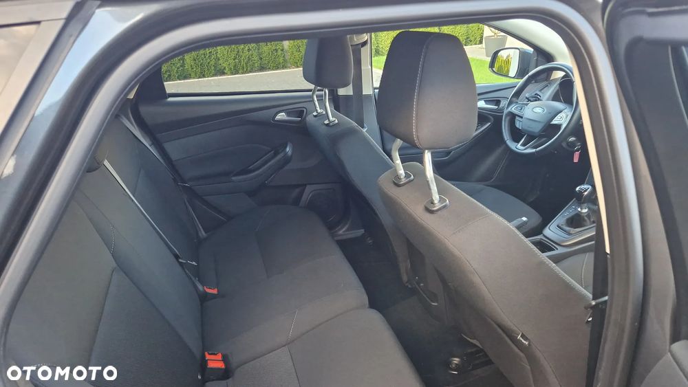 Ford Focus Turnier 1.5 EcoBlue Start-Stopp-System TITANIUM DESIGN - 22
