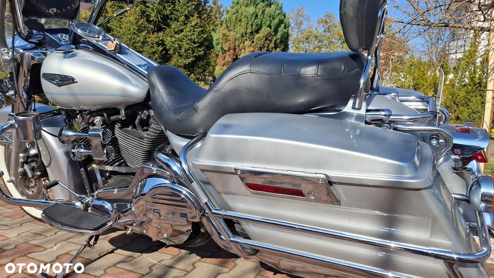 Harley-Davidson Touring Road King - 16