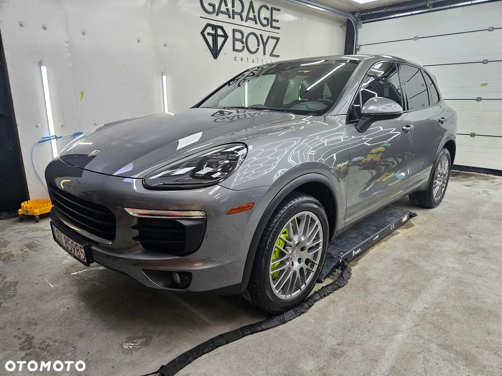 Porsche Cayenne S Hybrid Tiptronic S - 38