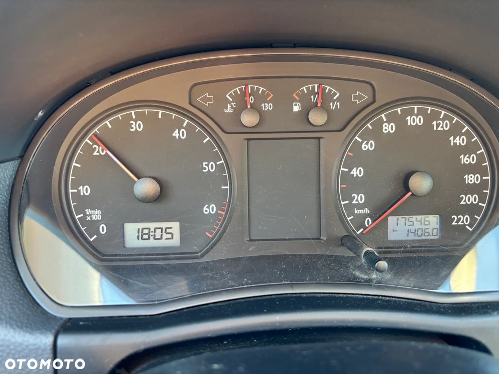 Volkswagen Polo 1.2 Comfortline - 22