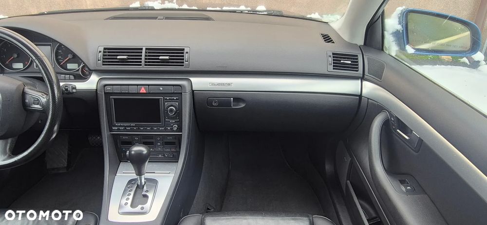 Audi A4 Limousine 2.0 T FSI quattro tiptronic - 27