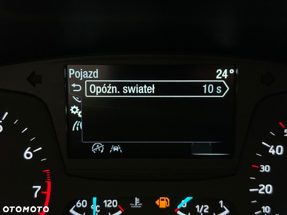 Ford Focus 1.0 EcoBoost Trend - 33