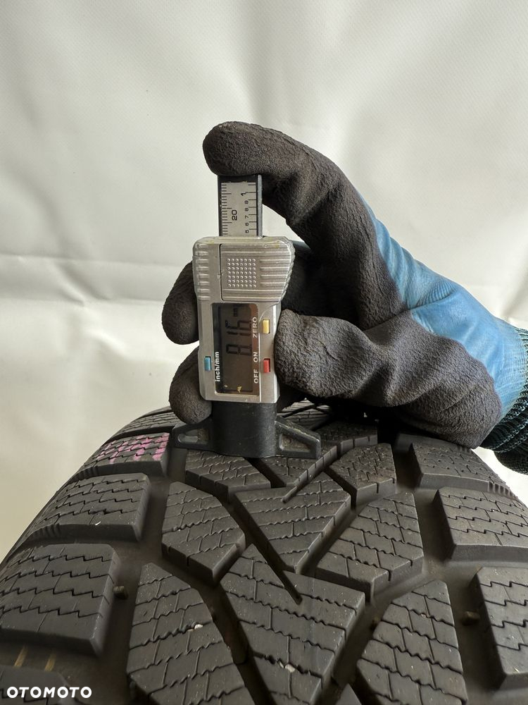 215/55/17 Uniroyal WinterExpert 98V 2024R (441) - 4