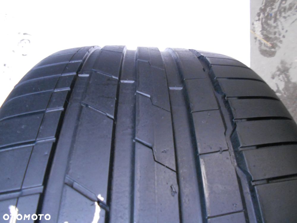 OPONA POJEDYNKA 285/30R22 HANKOOK VENTUS S1 EVO3 DOT 2722 8MM - 2