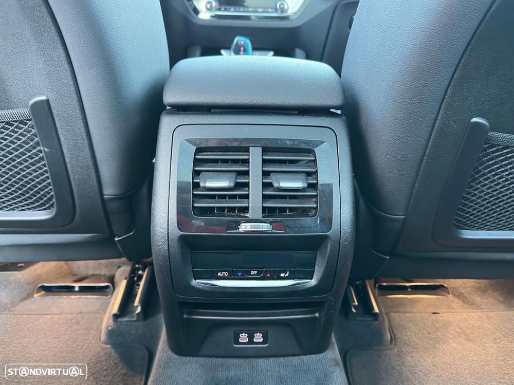 BMW iX3 M Sport Inspiring - 42