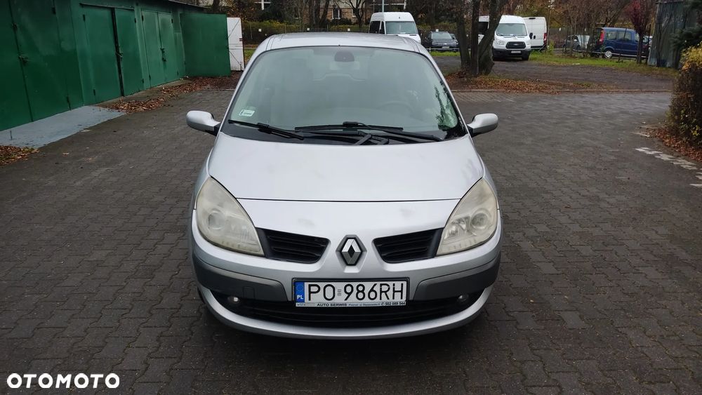Renault Scenic - 8