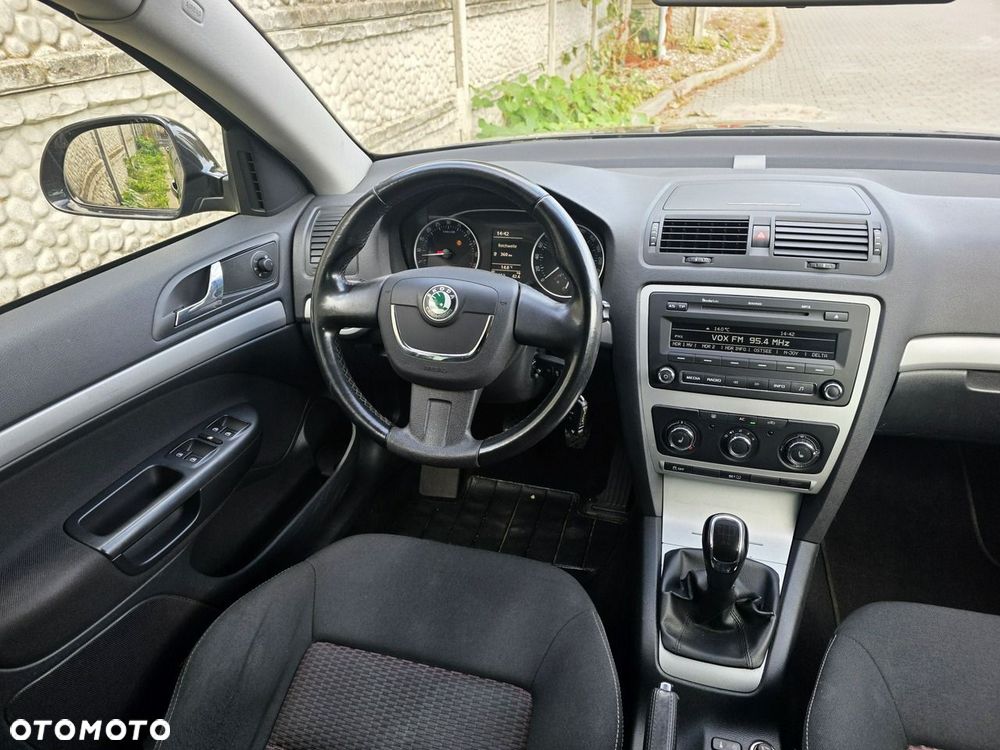 Skoda Octavia 1.6 TDI Ambiente - 16