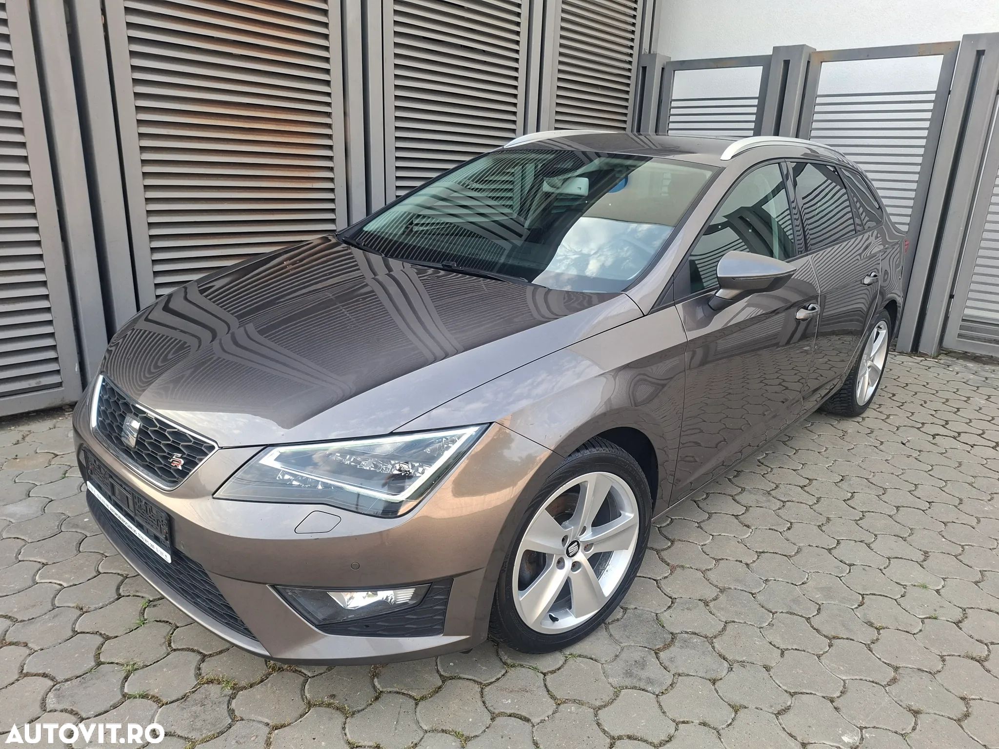 Seat Leon ST 2.0 TDI Start&Stop DSG FR - 1