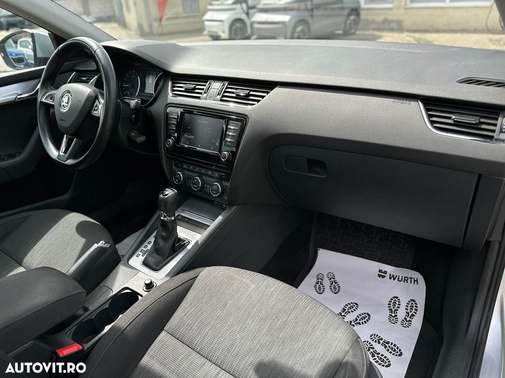 Skoda Octavia 2.0 TDI DSG Drive - 6