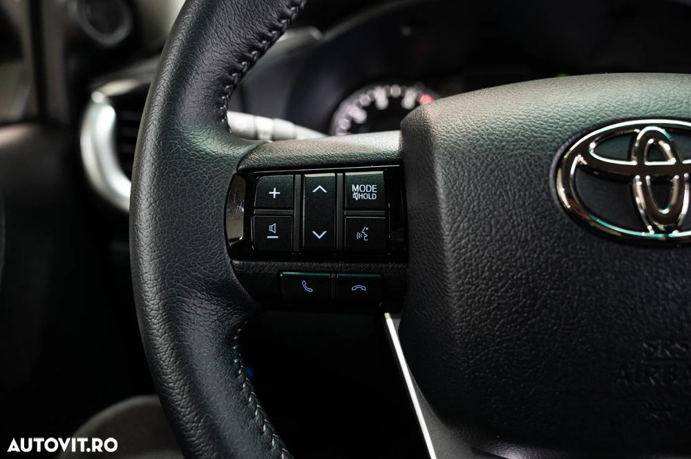 Toyota Hilux - 21