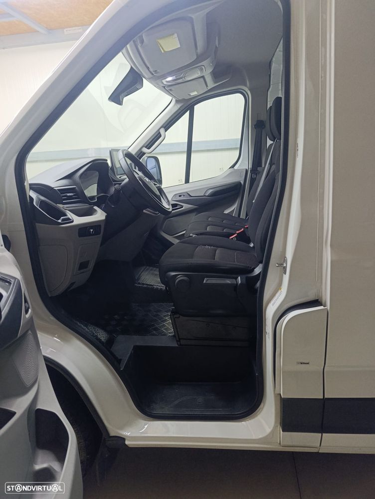 Maxus DELIVER 9 - 22