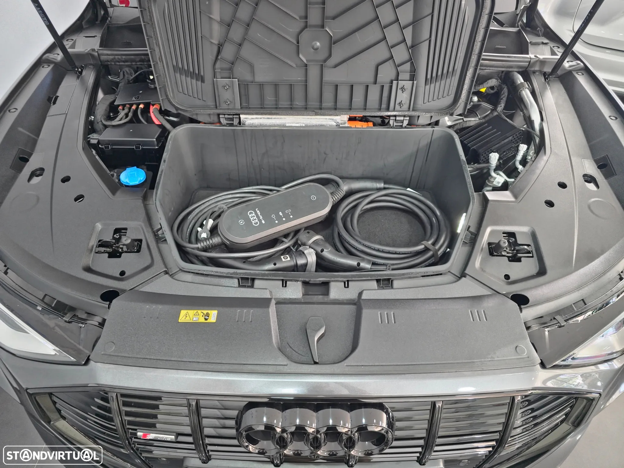 Audi e-tron 50 quattro S line - 4