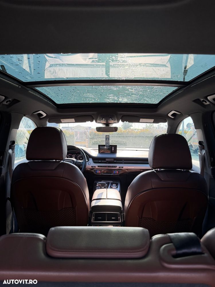 Audi Q7 - 10