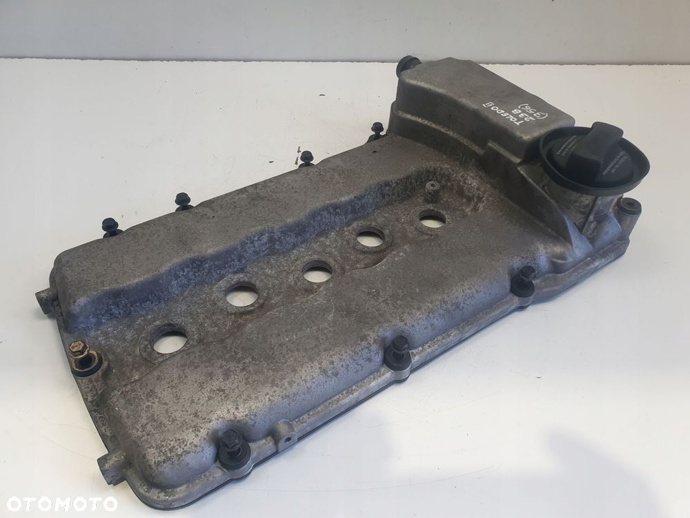 Seat Toledo II 2.3 V5 POKRYWA ZAWORÓW 066103475J - 1