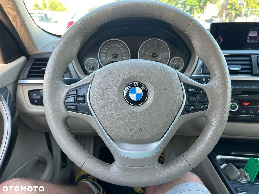 BMW Seria 3 - 26