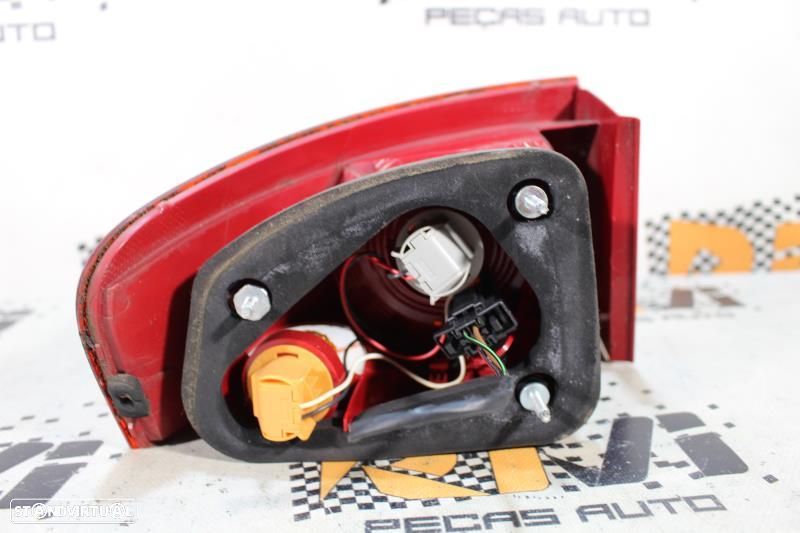 Farolim Direito Seat Altea Xl (5P5, 5P8)  Farolim Direito Do Chassi Se - 6