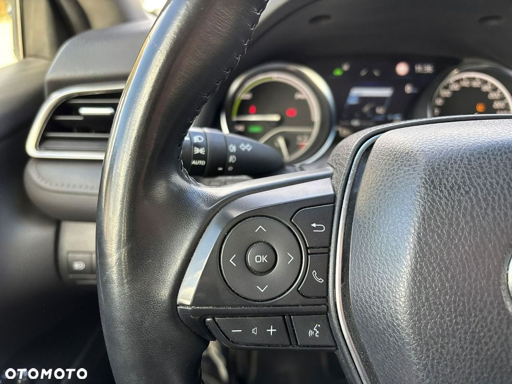 Toyota Camry 2.5 Hybrid Comfort CVT - 27