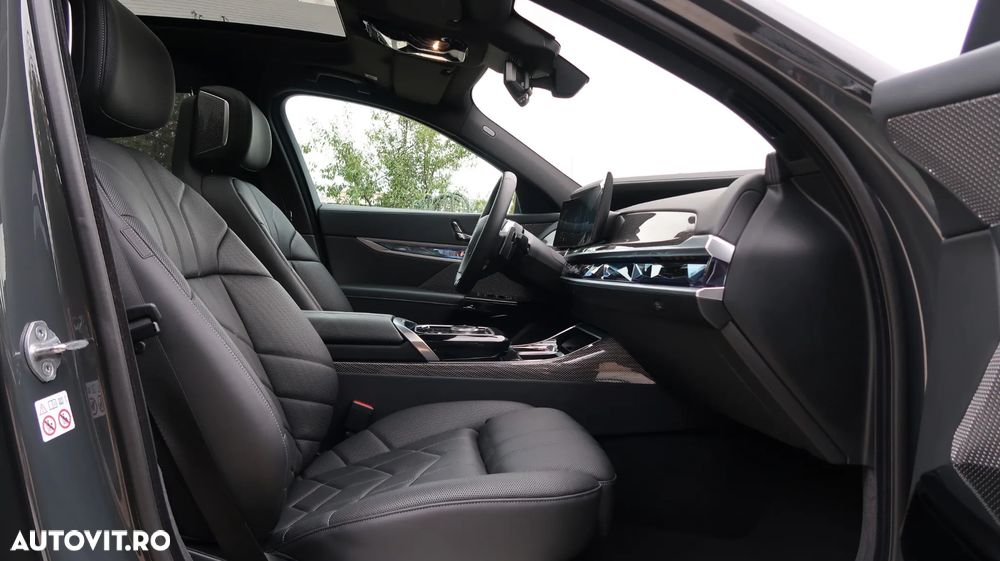 BMW Seria 7 740d xDrive MHEV - 13