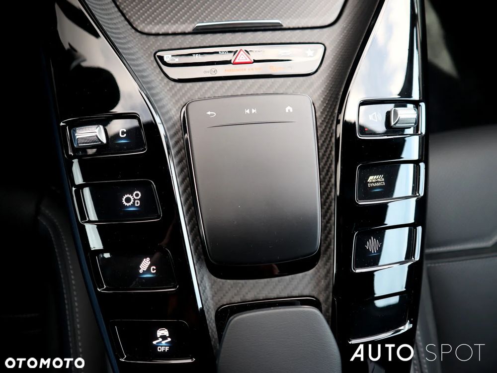 Mercedes-Benz AMG GT 63 S 4Matic+ Speedshift MCT 9G - 38