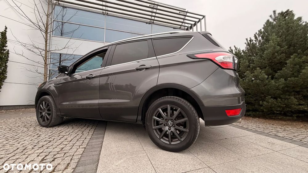 Ford Kuga 2.0 TDCi 4x4 Vignale - 36
