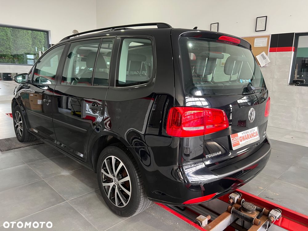 Volkswagen Touran 1.6 TDI DPF BlueMot Comfortline - 8