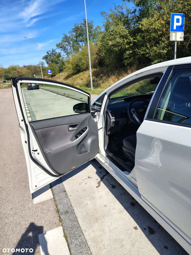 Toyota Prius - 22