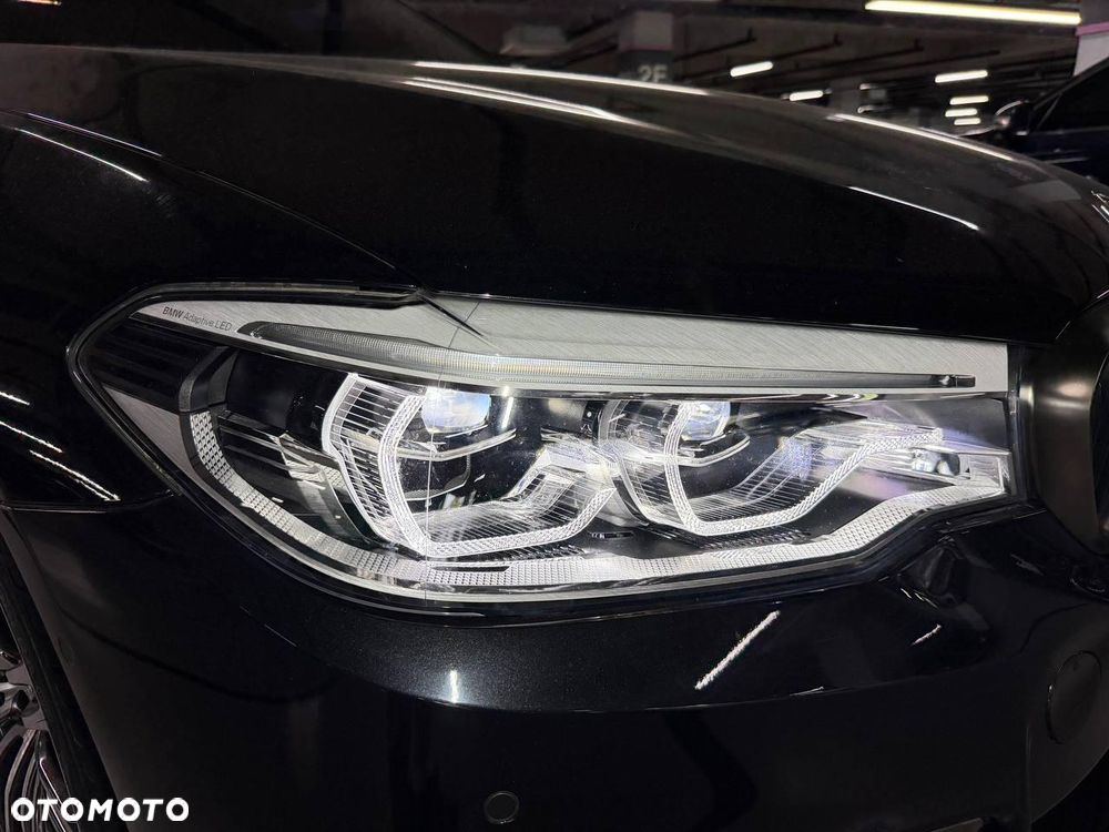 BMW Seria 5 530i Sport Line - 6