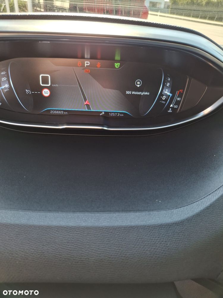 Peugeot 5008 1.5 BlueHDi Active S&S EAT8 - 25