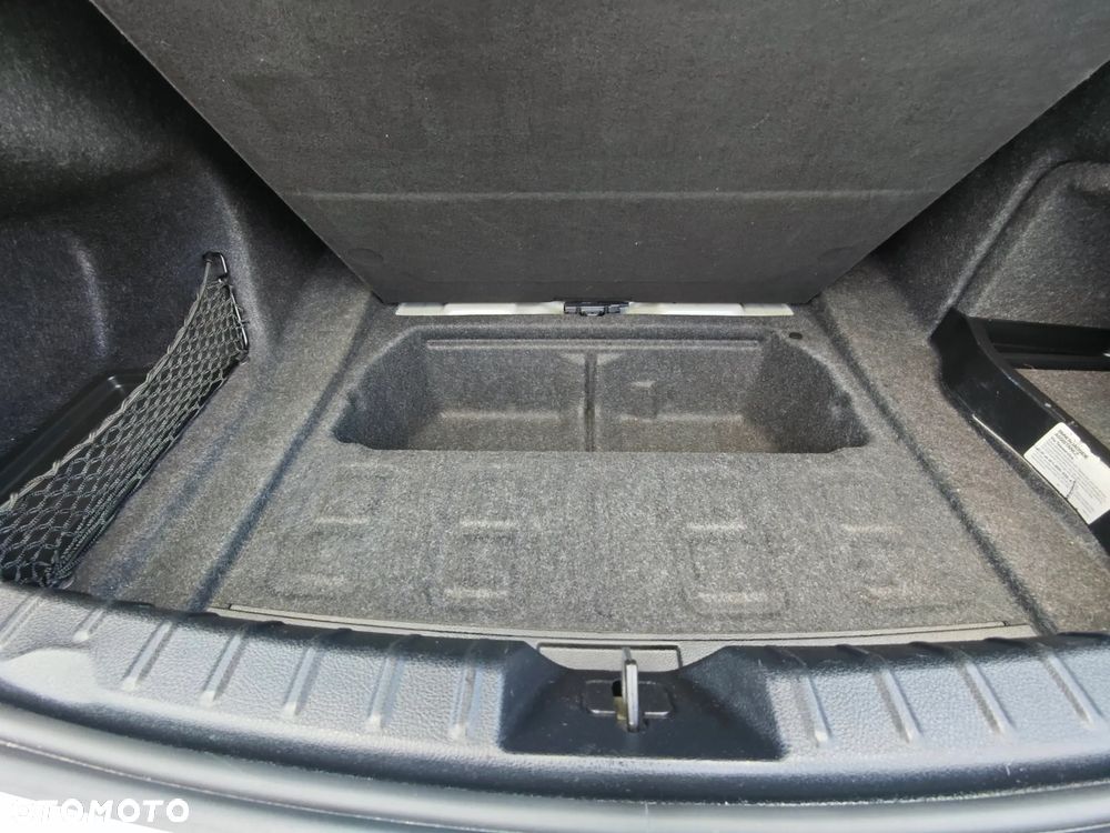 BMW Seria 3 340i xDrive Edition Luxury Line Purity - 25