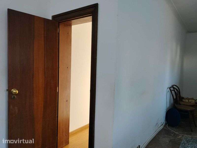 Apartamento T1 Alvalade - Grande imagem: 2/9