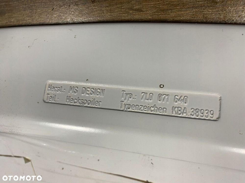 VW Touareg R50 spojler klapy 7L0071640 NOWY ORG - 2