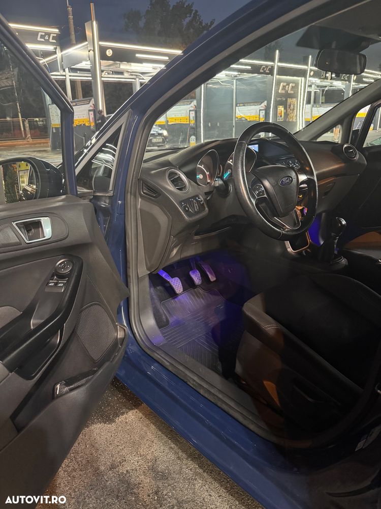 Ford Fiesta - 8