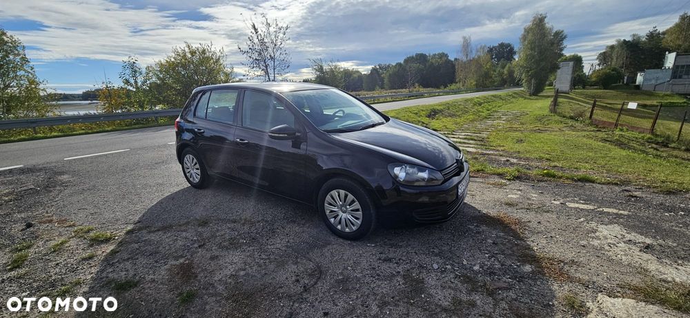 Volkswagen Golf - 6