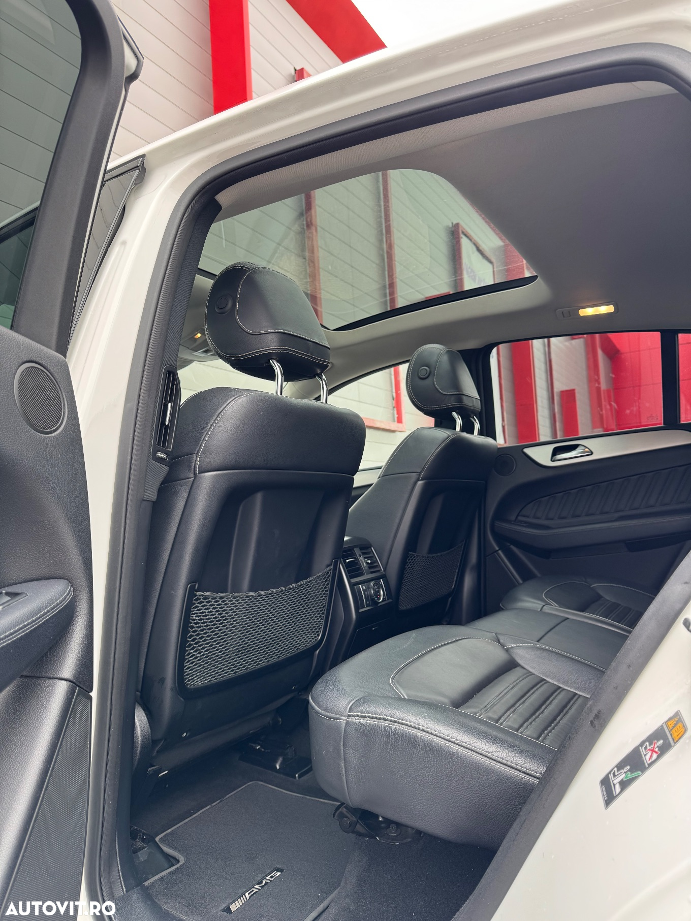 Mercedes-Benz GLE 350 d 4MATIC - 24