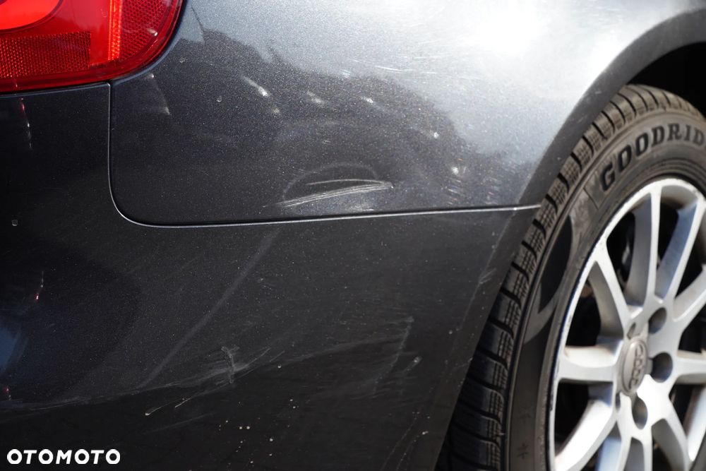 Audi A4 Avant 2.0 TDI ultra - 23