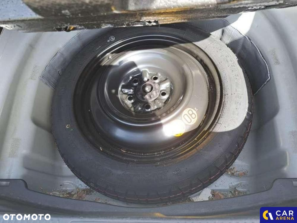 Toyota Camry - 39