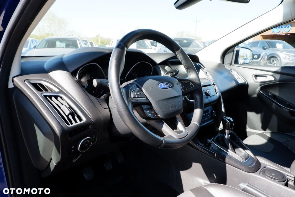 Ford Focus SW 1.5 EcoBoost S&S TITANIUM - 24