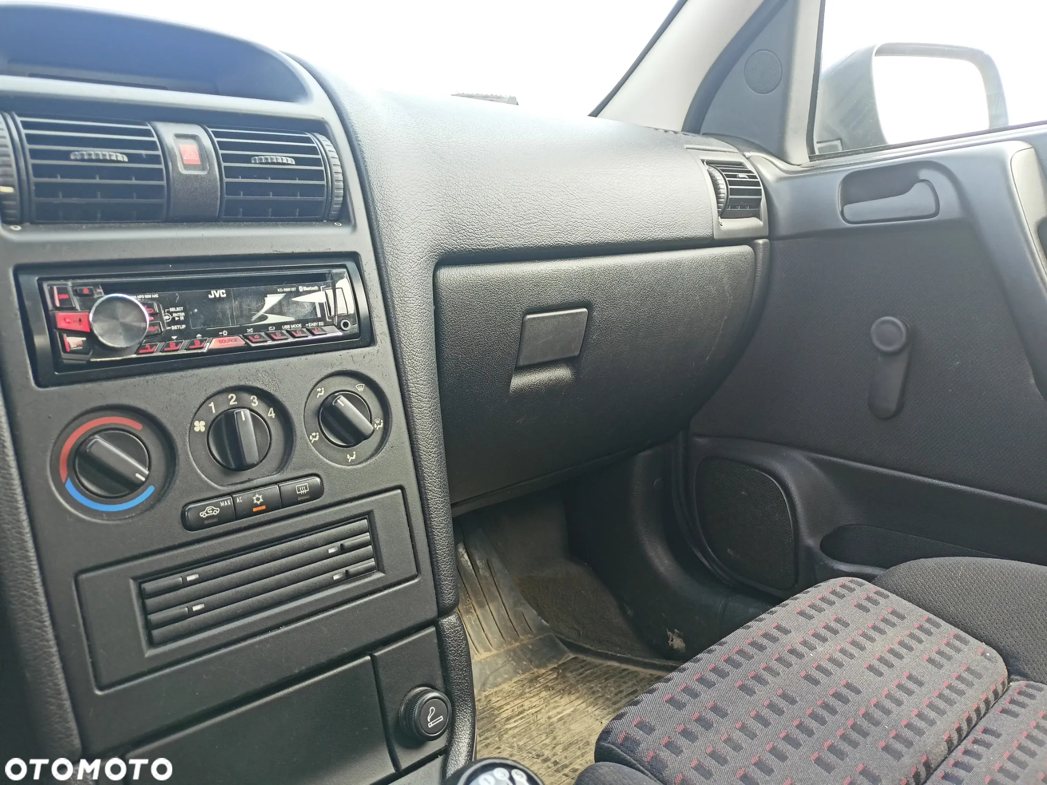 Opel Astra II Cabrio 1.6 - 10