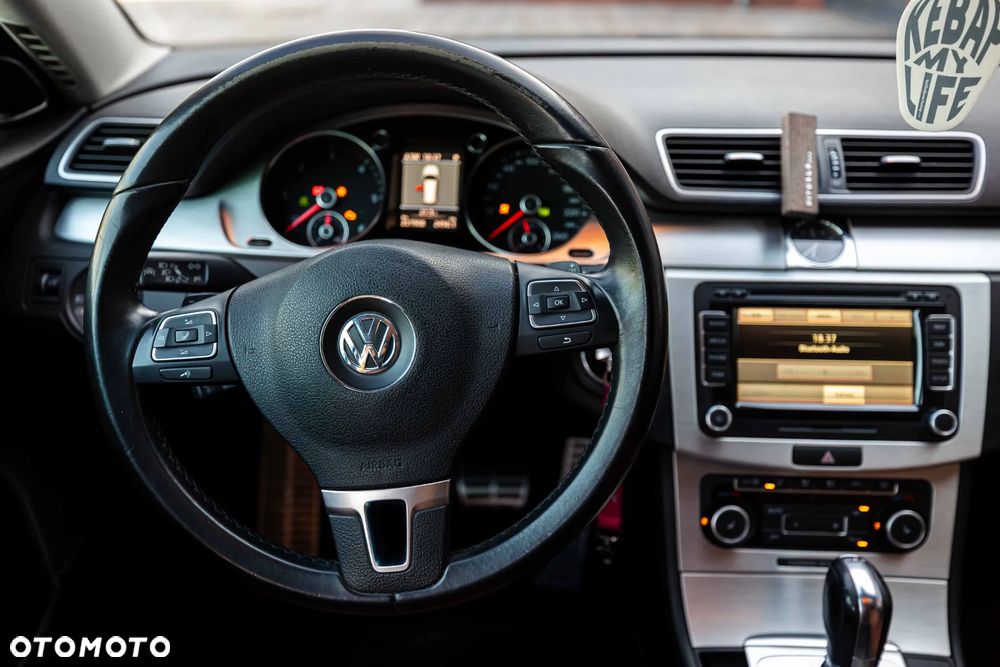 Volkswagen Passat 2.0 TDI Highline DSG - 19