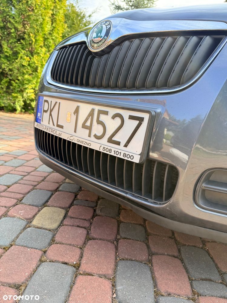 Skoda Fabia 1.2 HTP Ambiente - 9