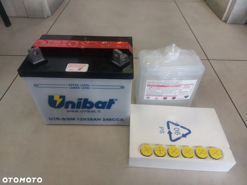 AKUMULATOR UNIBAT U1R-9 12V 28AH 235A P+ + ELEKTROLIT KOSIARKA TRAKTOREK - 1