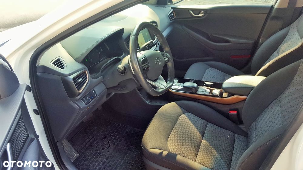 Hyundai IONIQ electric Premium - 9